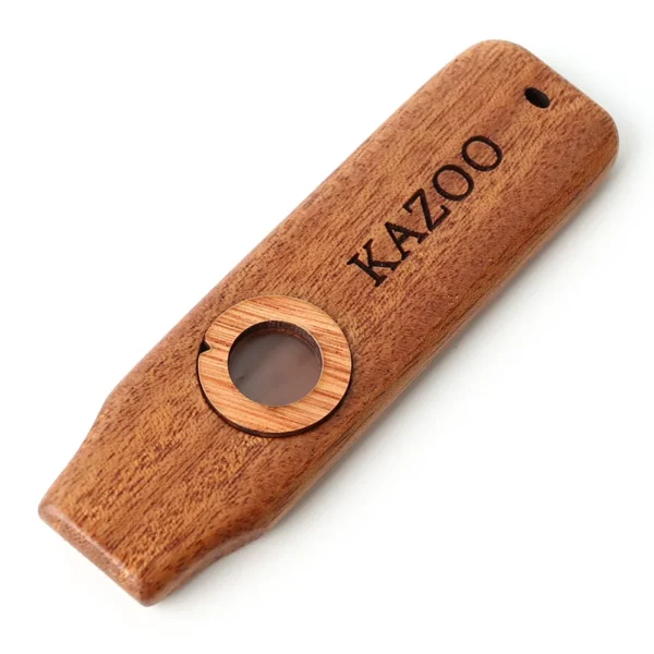 Kazoo z mahagónového dreva